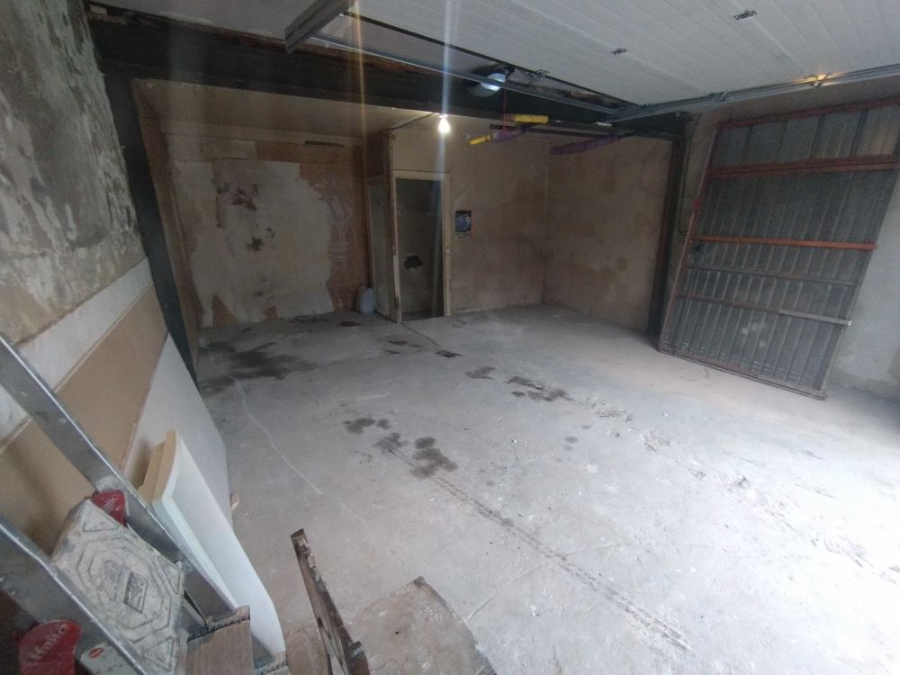 garage rue des terres de bordes