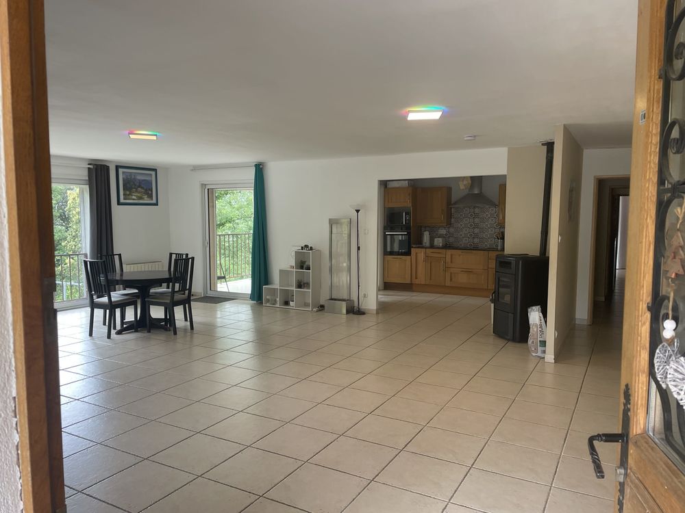 Maison 135m2 Esparron de Pallières.