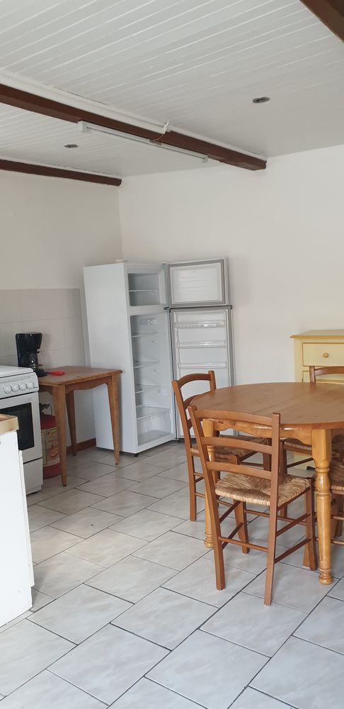 grande Maison en pierre 180 m2 habitable ; a coté rivière