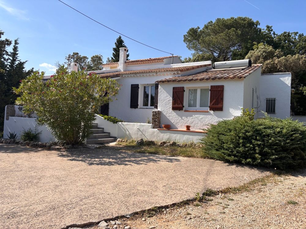 SAINTE-ANASTASIE - VILLA AU CADRE IDYLLIQUE