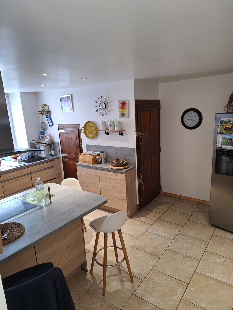 Grande maison familiale 240 m² avec piscine, dépendances et