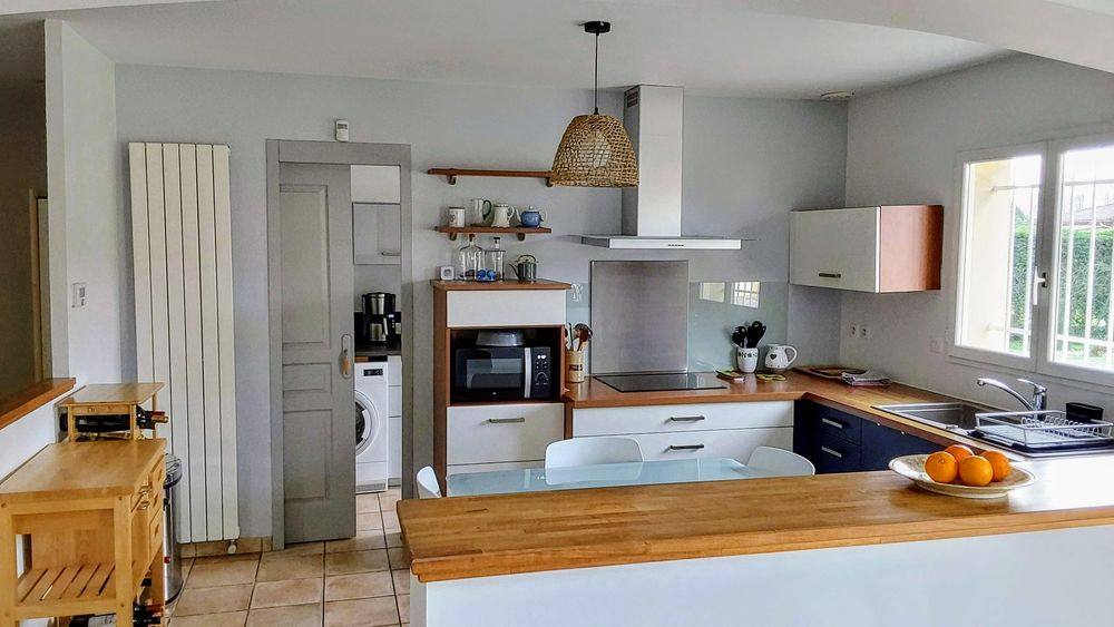 Maison très bien exposée avec jardin arboré auTaillan-Médoc