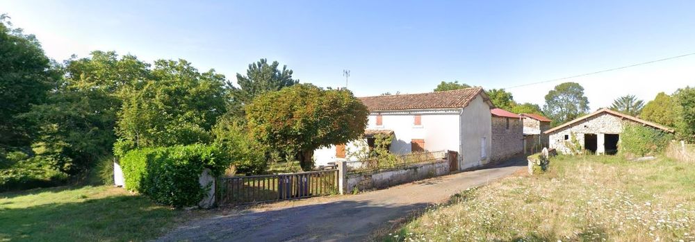 MAISON DE VILLAGE A SAINT GERMIER 79340