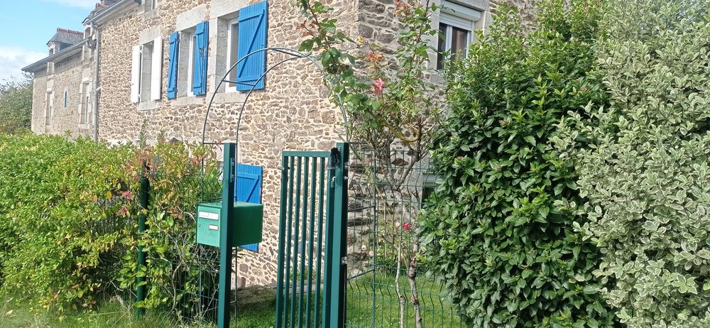 maison à 7 kms Dinard dans bourg de charme de Tréméreuc