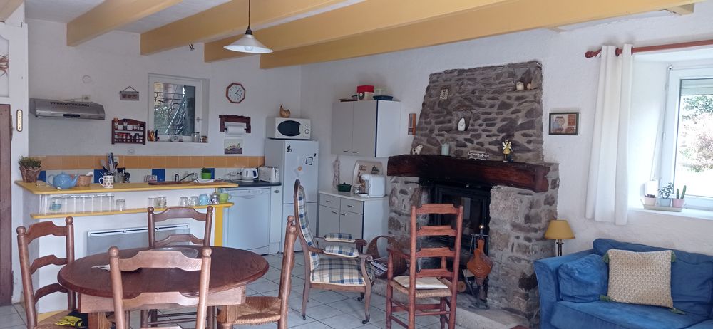 maison à 7 kms Dinard dans bourg de charme de Tréméreuc