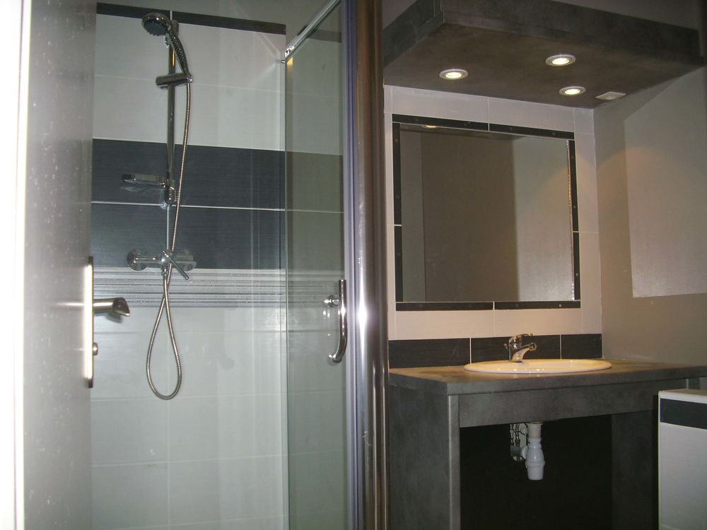 EYBENS T5 en DUPLEX Surface 90.66 M2 lois Carrez 120 M2 sol