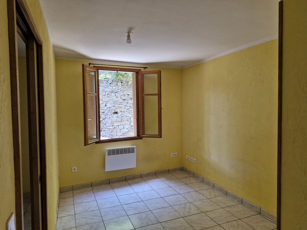 Particulier T2 de 33 m², à Carcassonne 435 Euros/mois