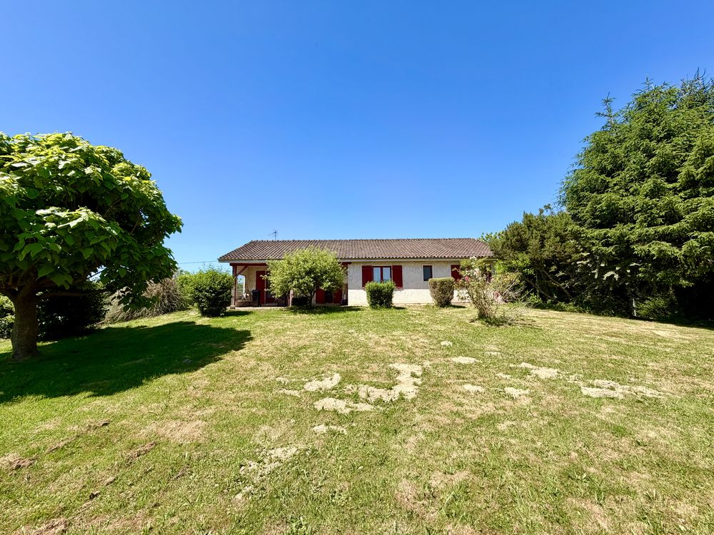 Maison familiale à Meillonnas, 130m², terrain et vue degagée