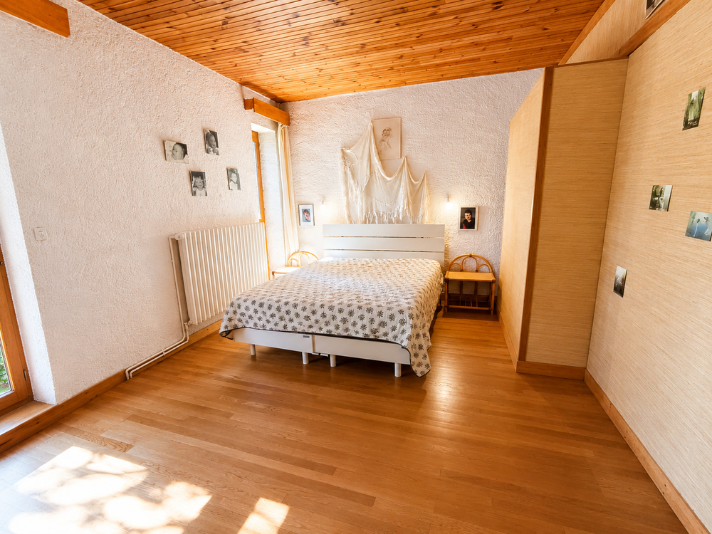 Maison d'architecte 270m² -Terrain 3 600 m² - Dole (Crissey)