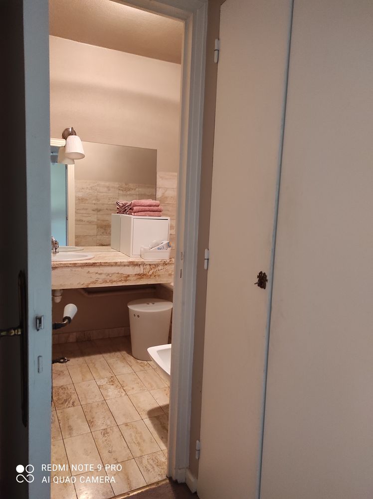 Chambre de 14 m 2 proche meublée 14 m 2 proche Rockefeller L