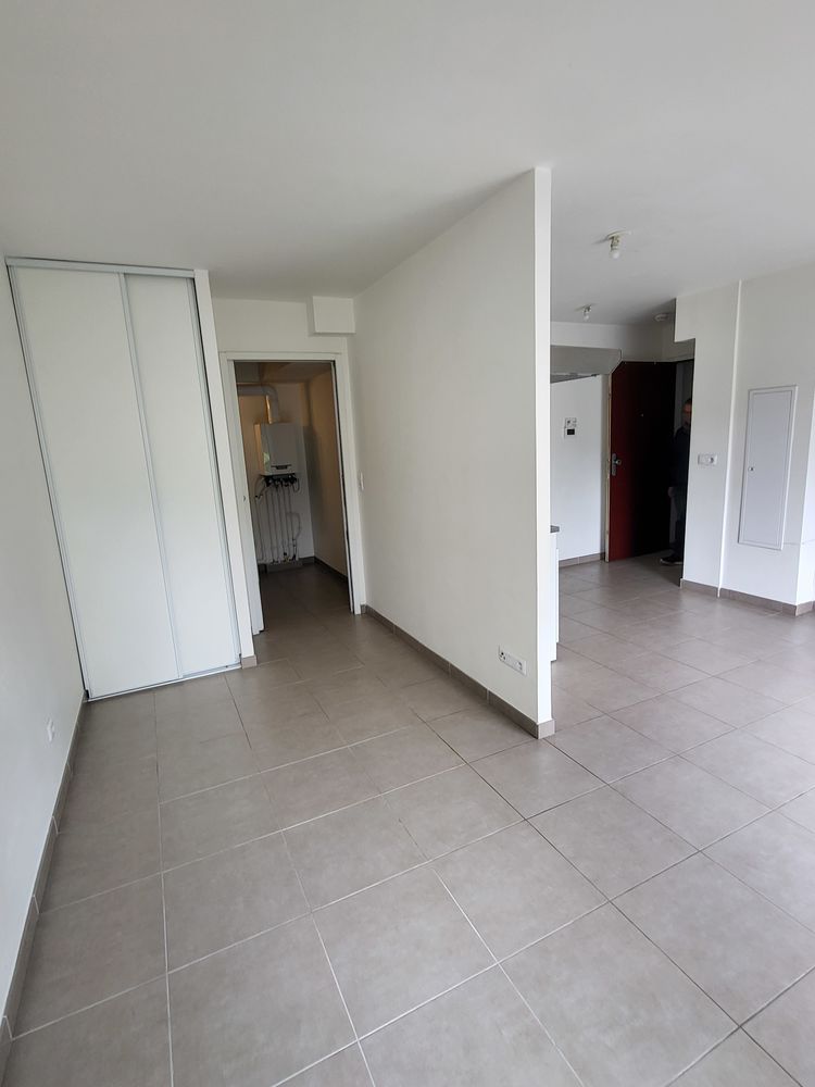 STUDIO REZ DE JARDIN