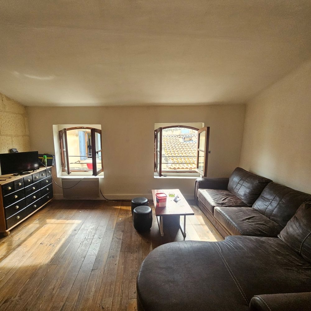 T2 ? 60 m² ? grande chambre de 20 m² ? libre immédiatement