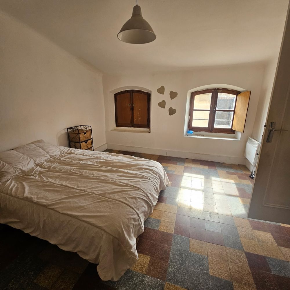 T2 ? 60 m² ? grande chambre de 20 m² ? libre immédiatement
