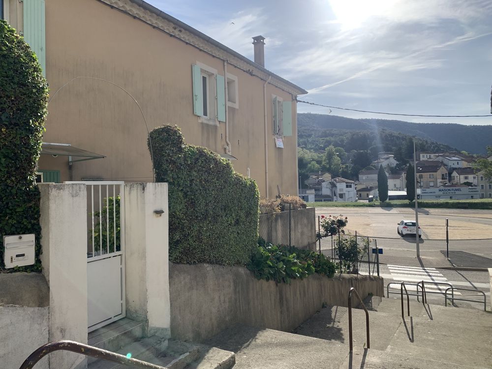 Appartement F3 ( 75 m2 )