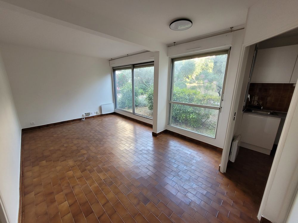 T1 spacieux 27,84 m² avec cuisine indépendante