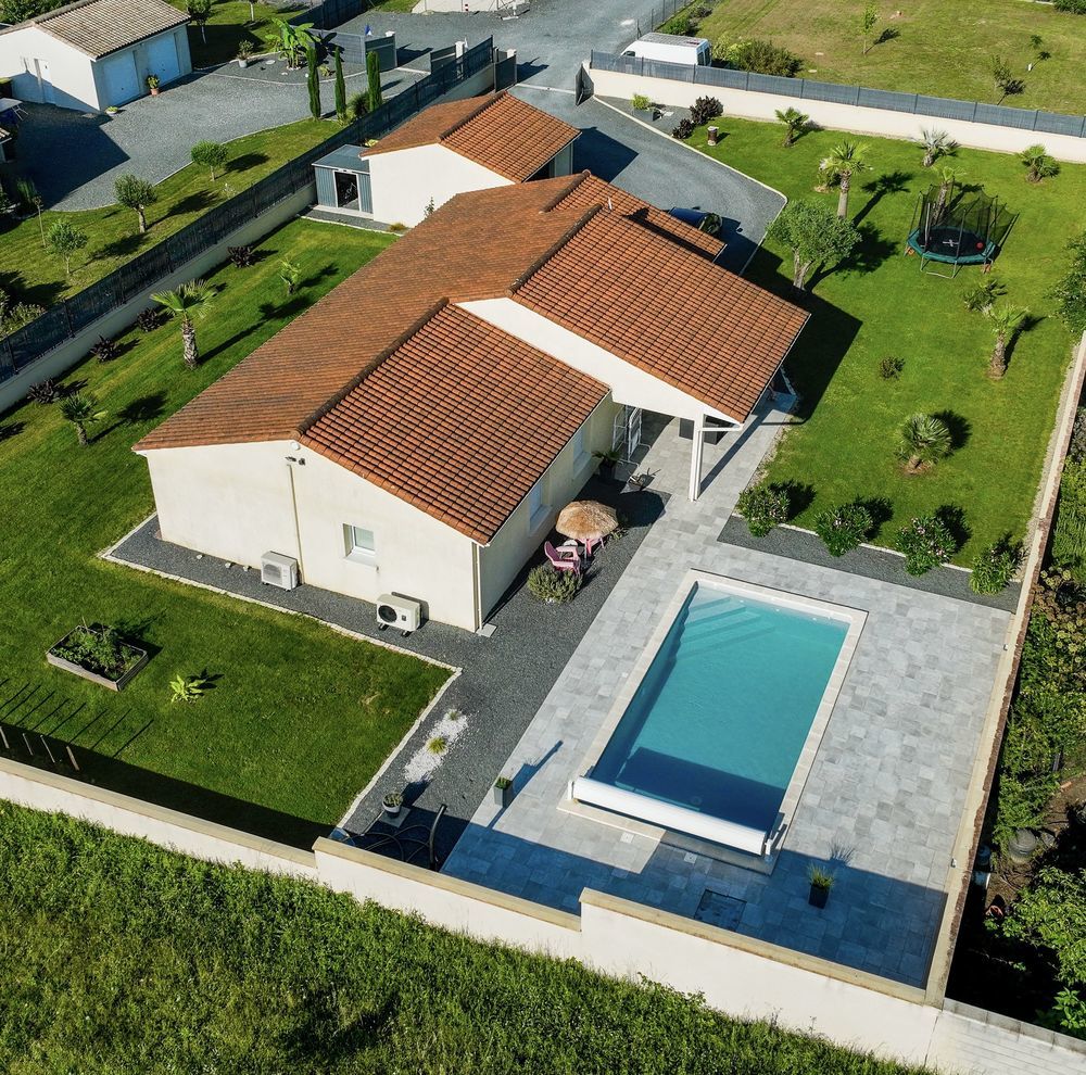 Maison Contemporaine de 2019-130M2-Piscine Chauffée.