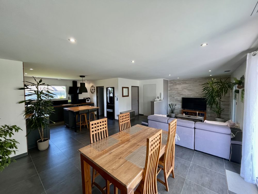 Maison Contemporaine de 2019-130M2-Piscine Chauffée.