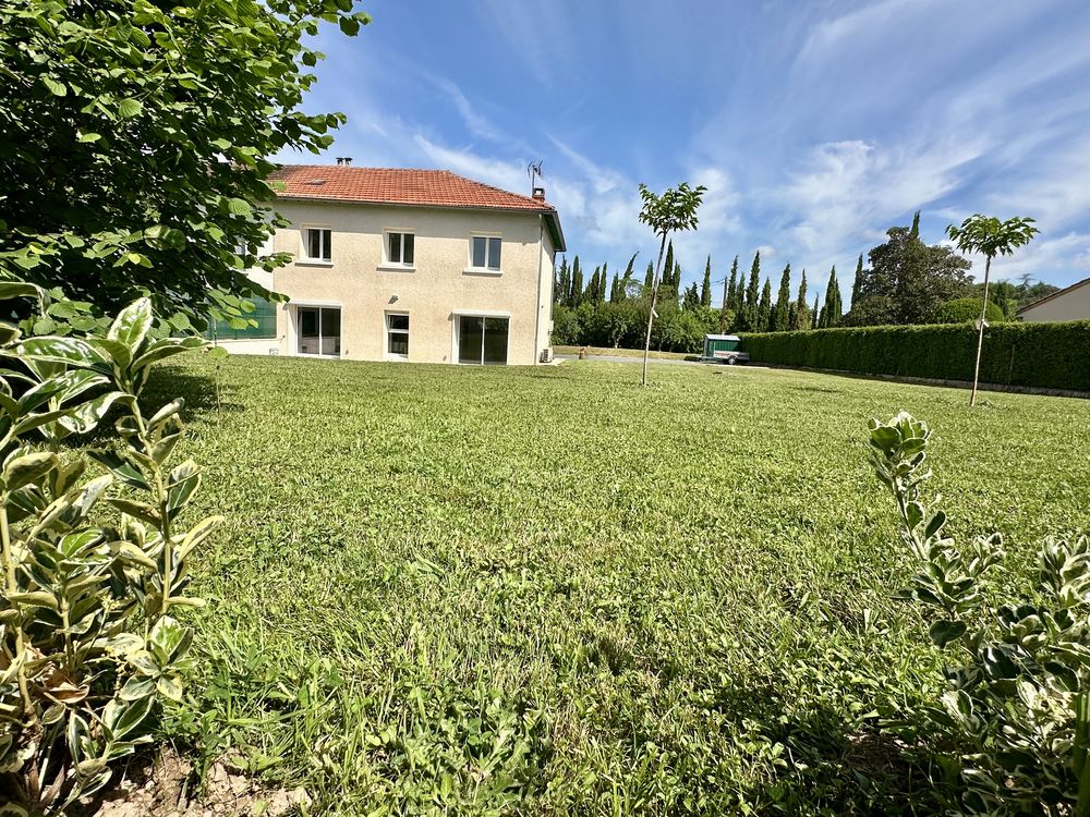 Maison 134 m² entièrement rénovée- DPE B - Terrain 1152 m²