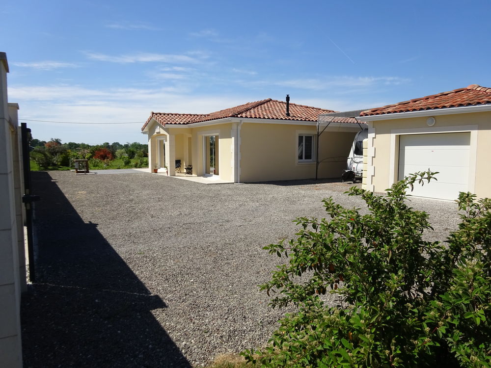 Maison récente proche COGNAC