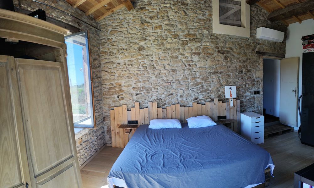 ferme 100m2 plus dépendance