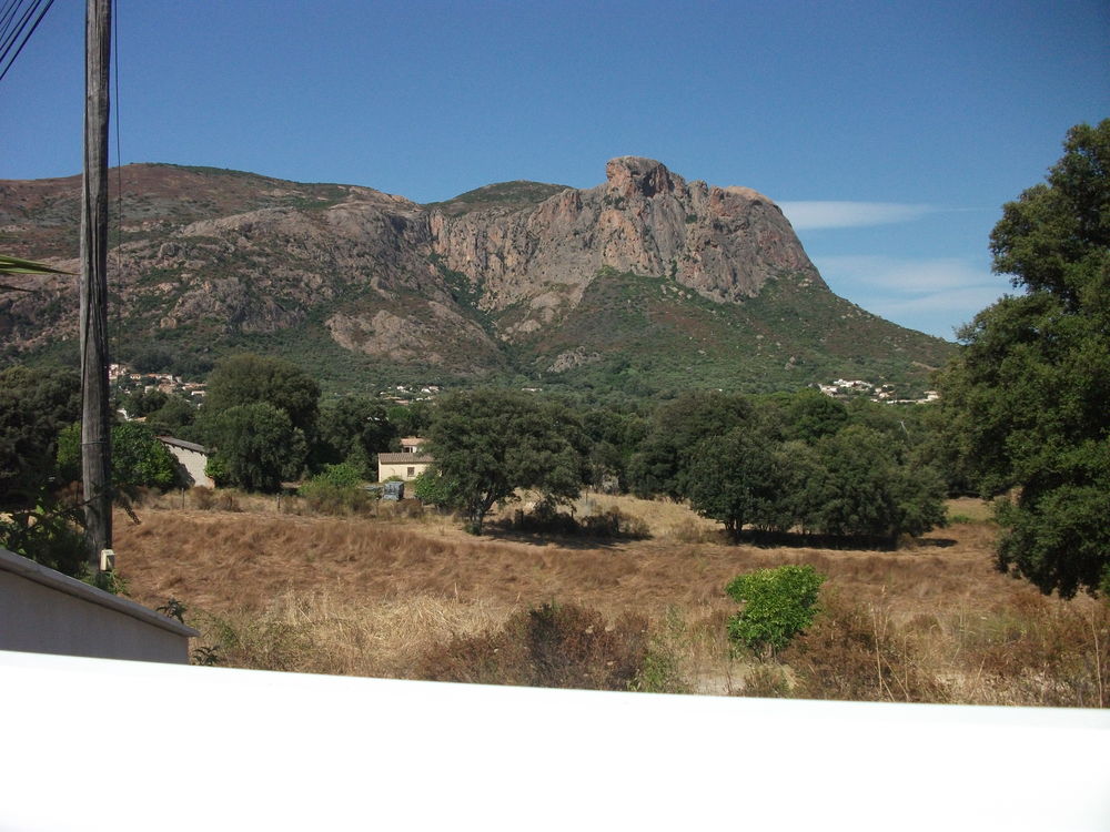 Villa rénovée de 156m² sur terrain clos