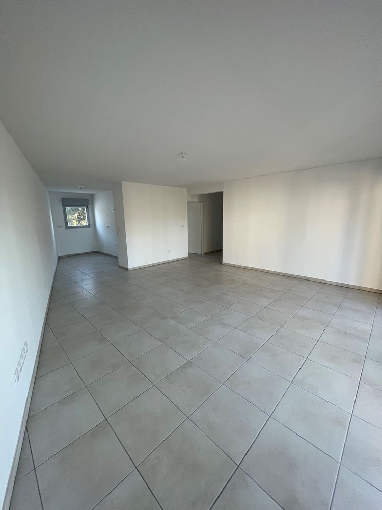APPARTEMENT CENTRE DU VILLAGE TYPE T4
