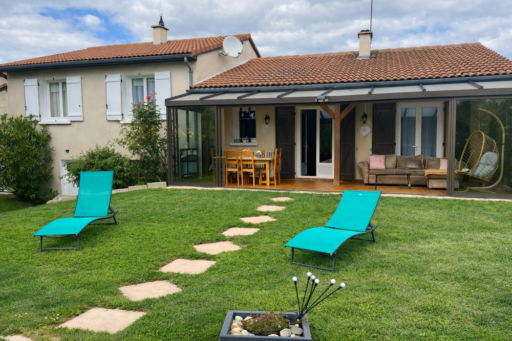 Maison 129 m² avec jardin, piscine, 2 garages de 57 et 23 m²
