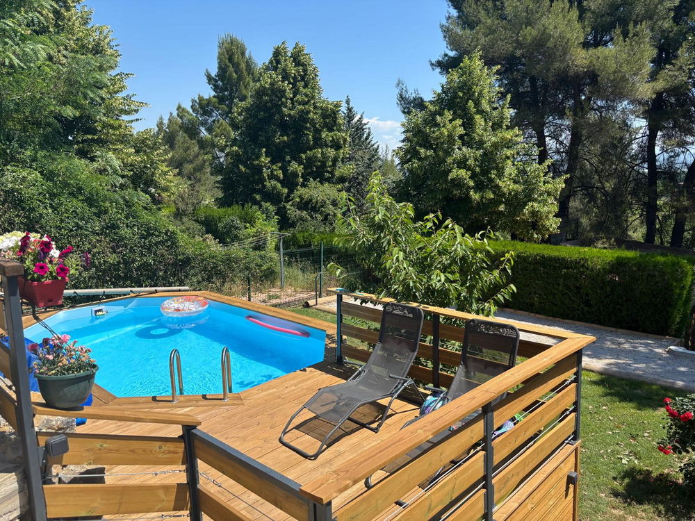 Maison au calme piscine et jaccuzi
