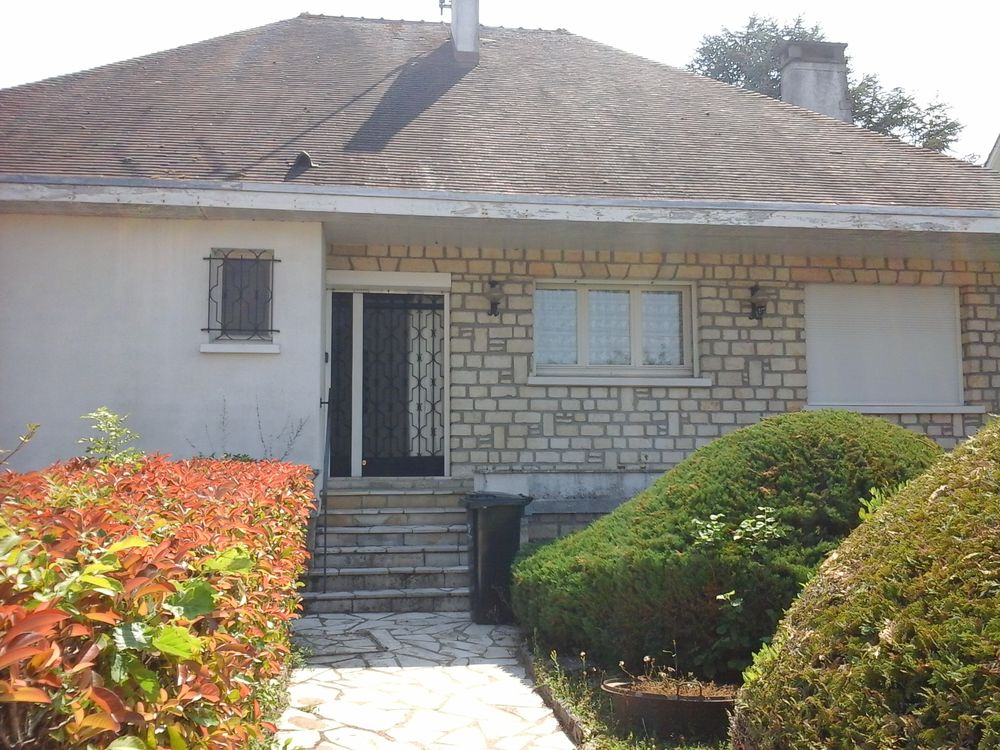 BELLE MAISON DE CONSTRUCTION TRADITIONNELLE