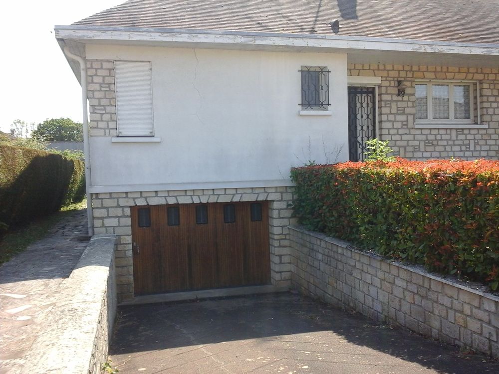 BELLE MAISON DE CONSTRUCTION TRADITIONNELLE