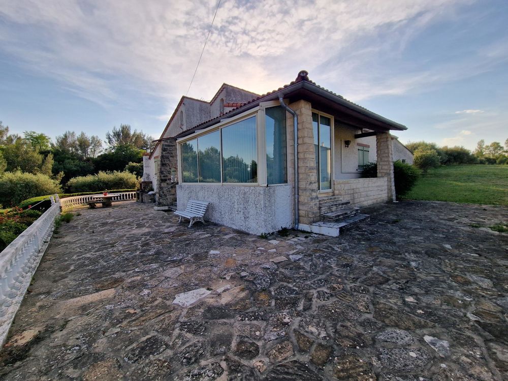 Vézénobres: Superbe Villa au coeur d'un havre de verdure!