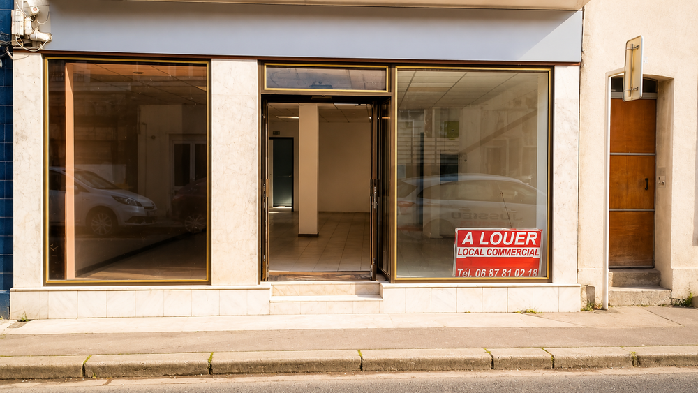 Local professionnel/atelier de 85m2 à Lisieux