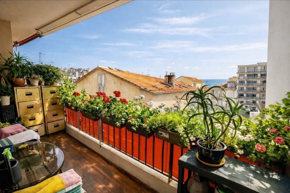 Studio 30m2 avec terrasse 8m2