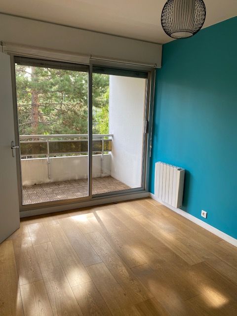 Bel et vaste appartement dans une résidence arborée