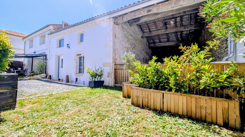 Belle charentaise 140m2-4chambre-grange 45m2