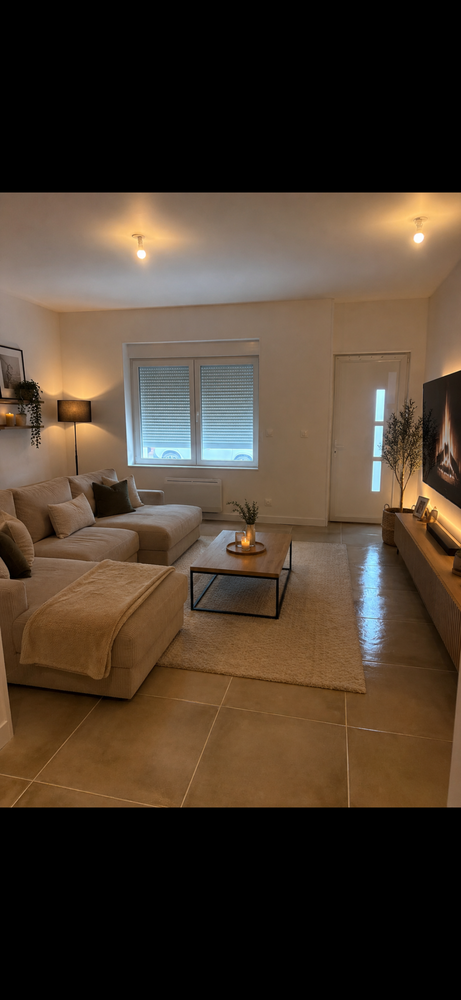 Maison semi individuelle rénovée avec jardin