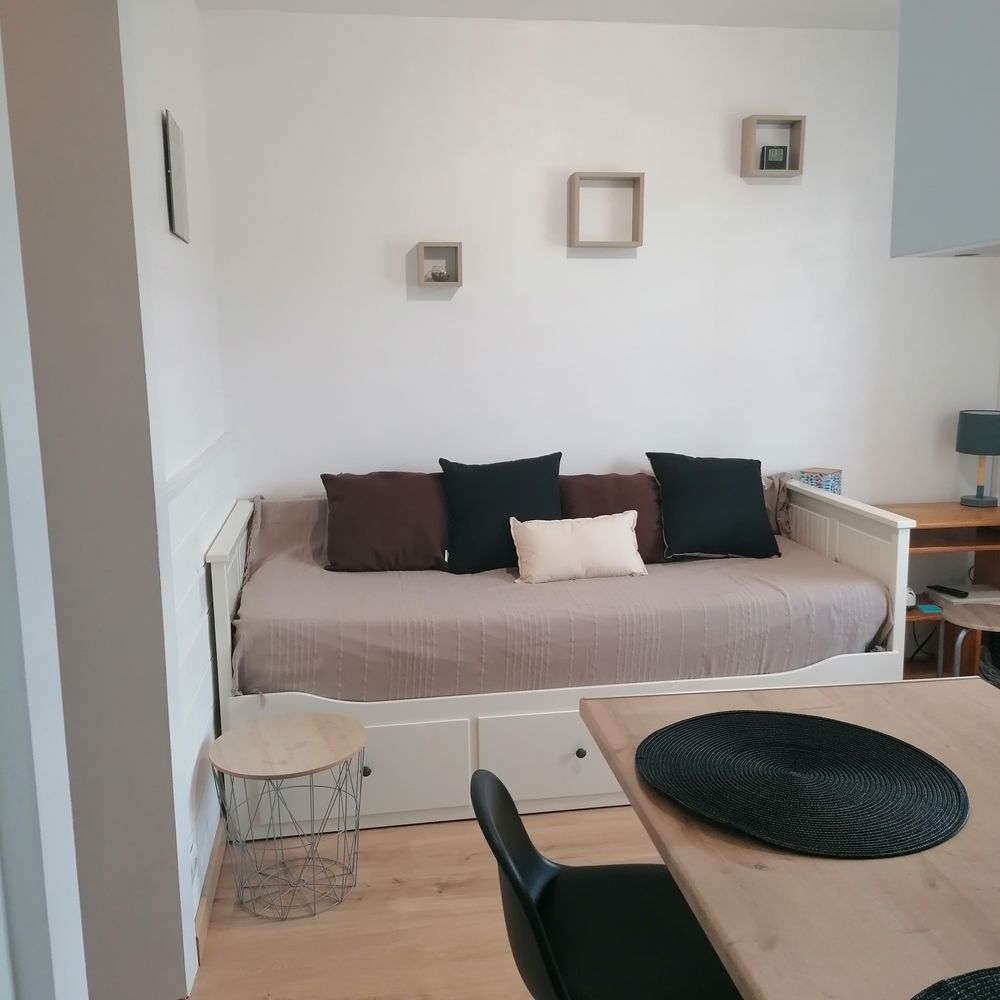Studio 18m2 rénové et tout équipé proche ifsi,kiné, ergo