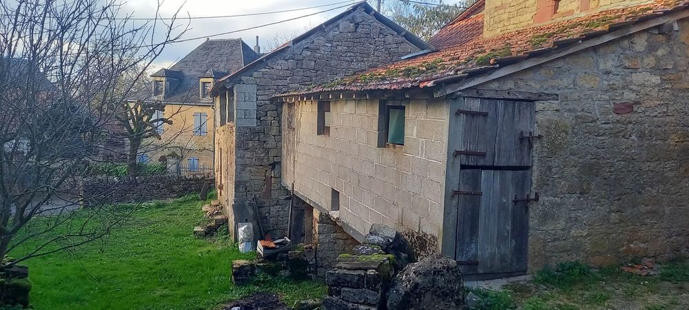 Maison en pierre à restaurer
