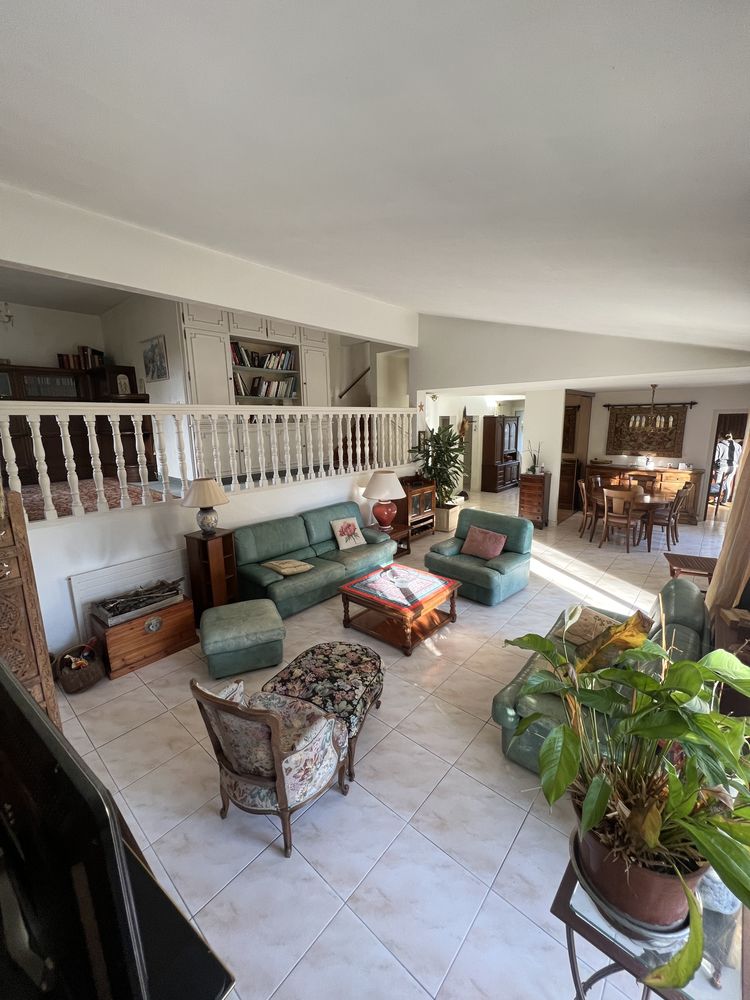 Belle maison dans un environnement agréable
