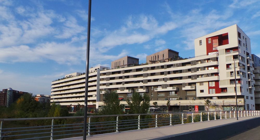Port Marianne ? T3 lumineux 67 m² ? 1ère ligne Lez ? Parking