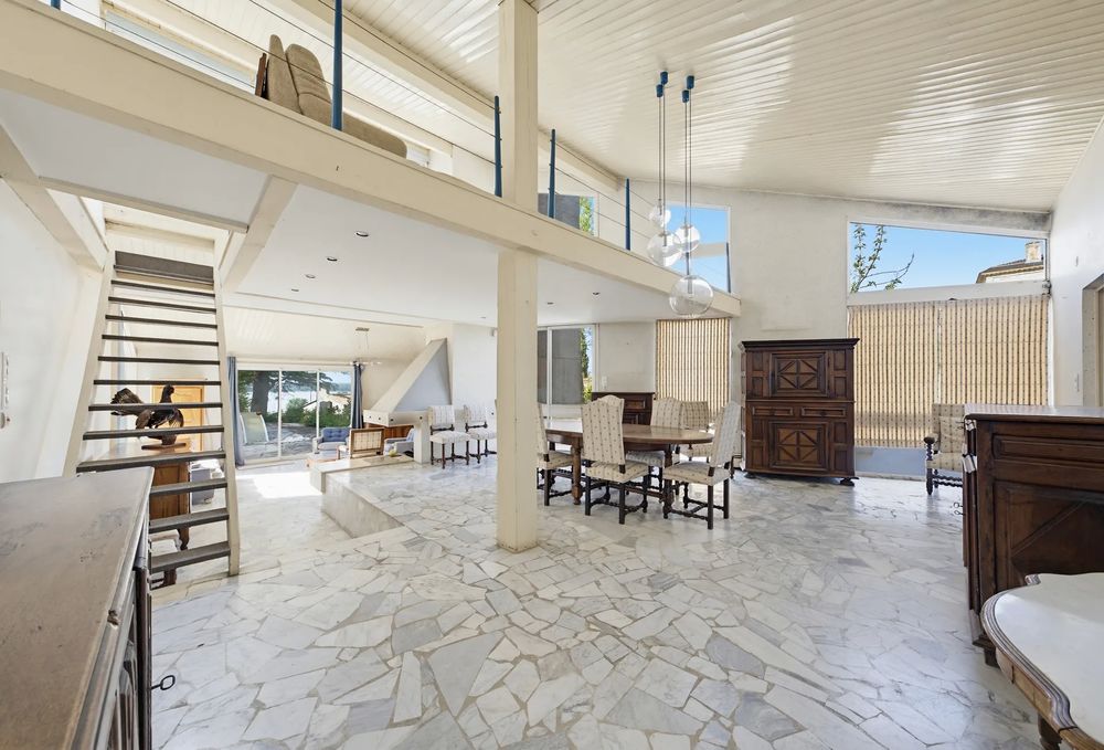 Maison d'architecte Pétuaud-Létang Bourg face à la dordogne