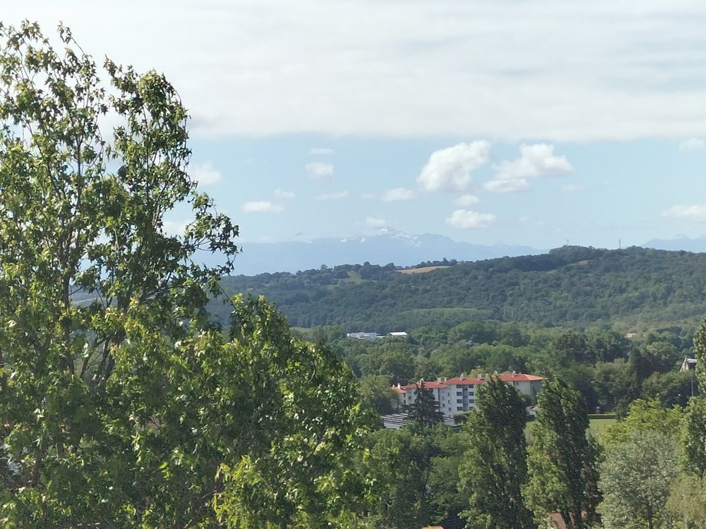 Appartement T4 - 80 m2 - Vue Pyrénées - Garage