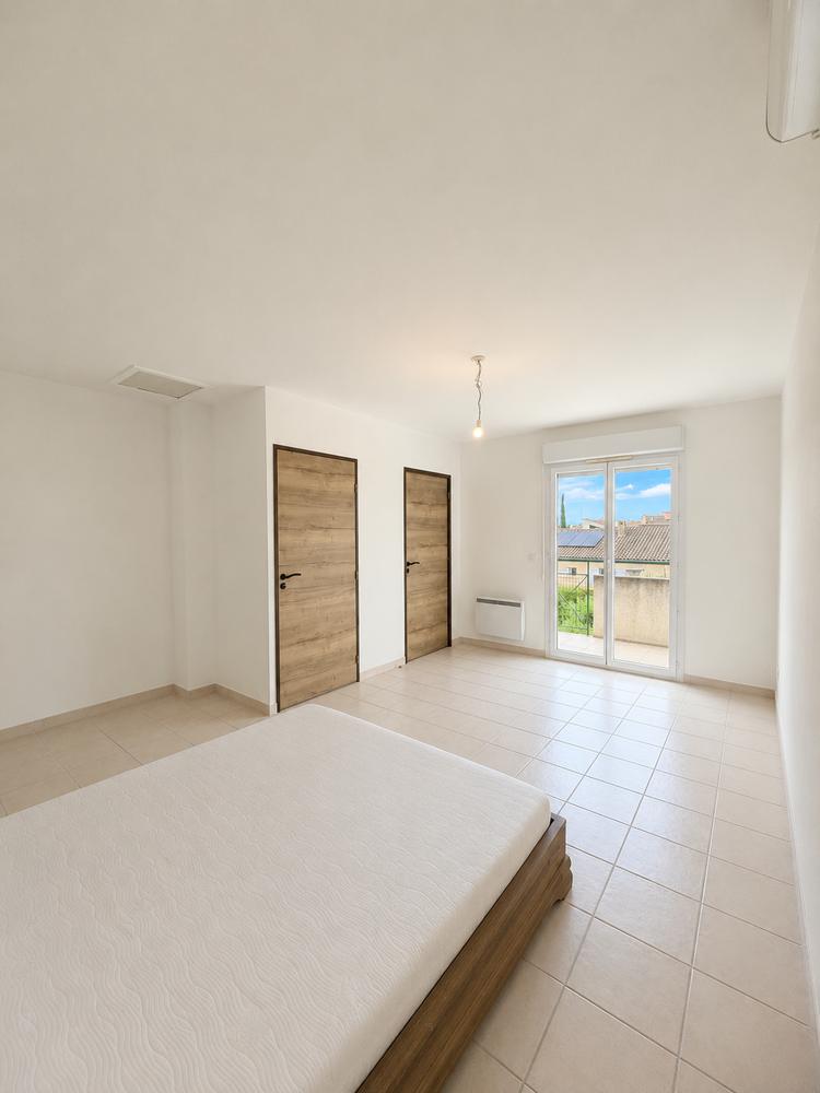 Maison T5 de 120 m² avec piscine.