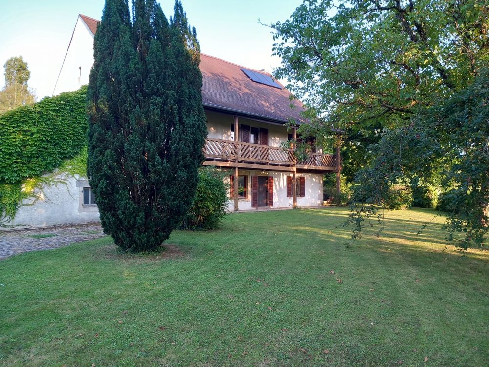 DOLE MAISON 8 PIECES 270m2 SUR TERRAIN 3600m2
