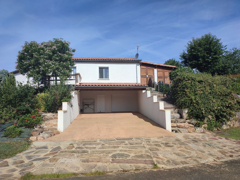 Maison dans un beau village du sud ouest