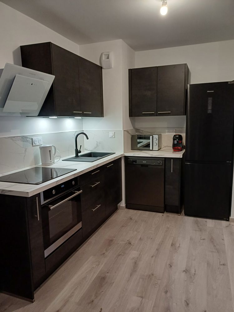 T3 pres Chu "1chambre disponible" (1étudiante enplace)