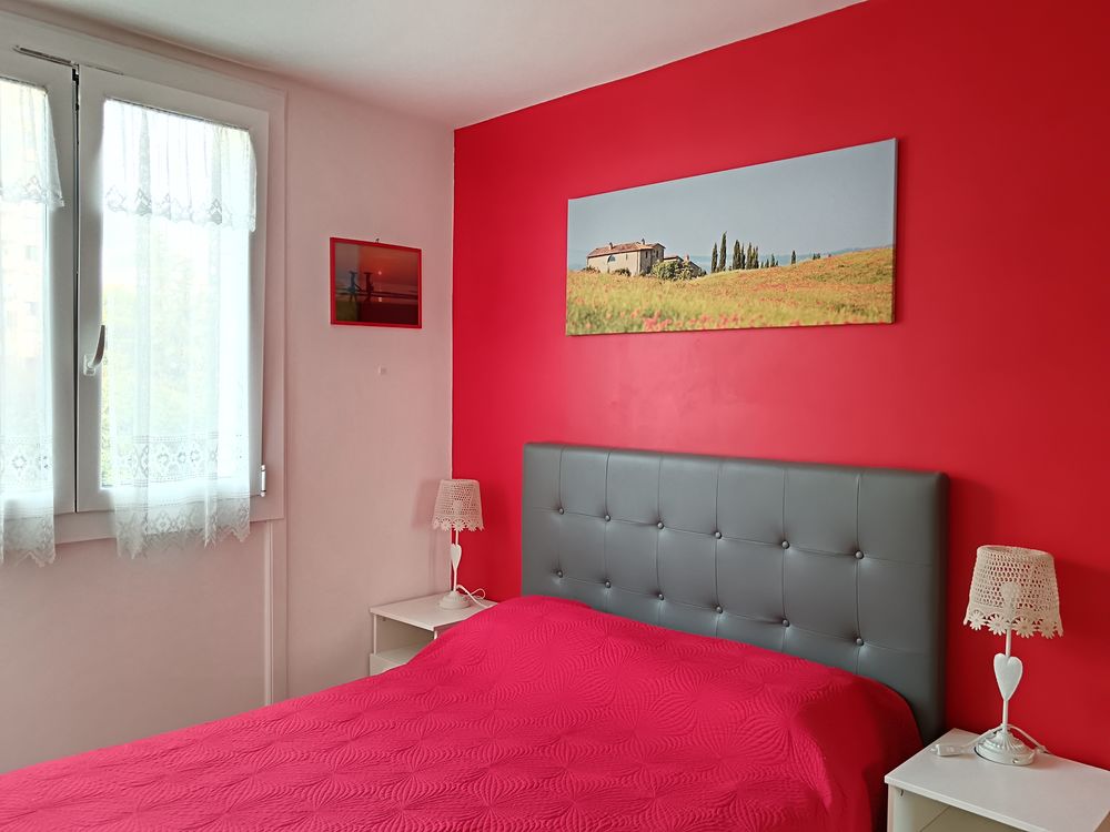 GRAND T2 MEUBLE EN TEMPORAIRE