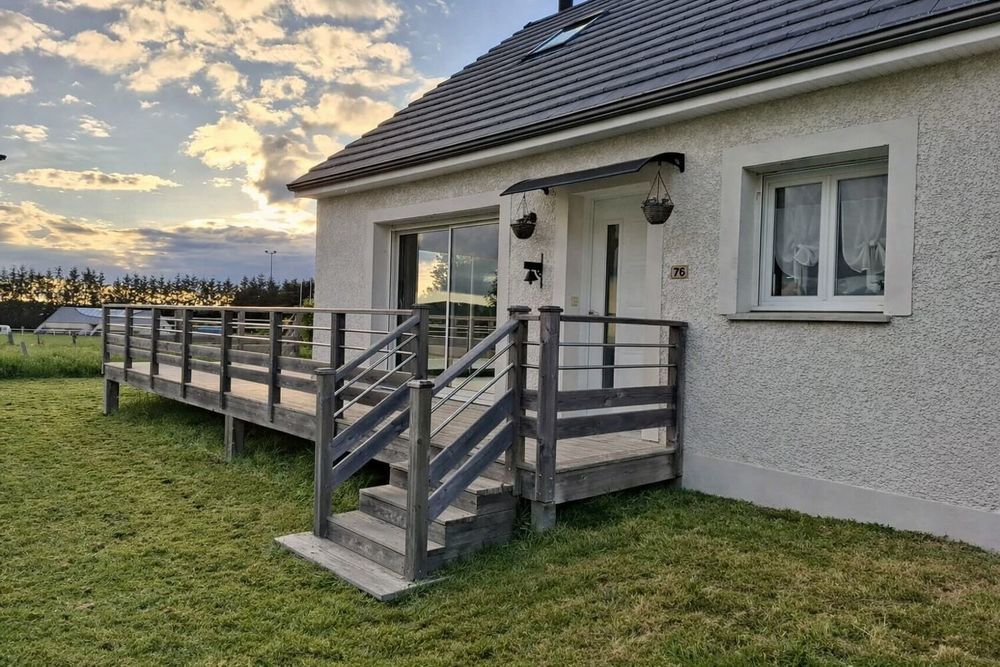 Maison Moderne de 2015 avec Terrasse en Bois