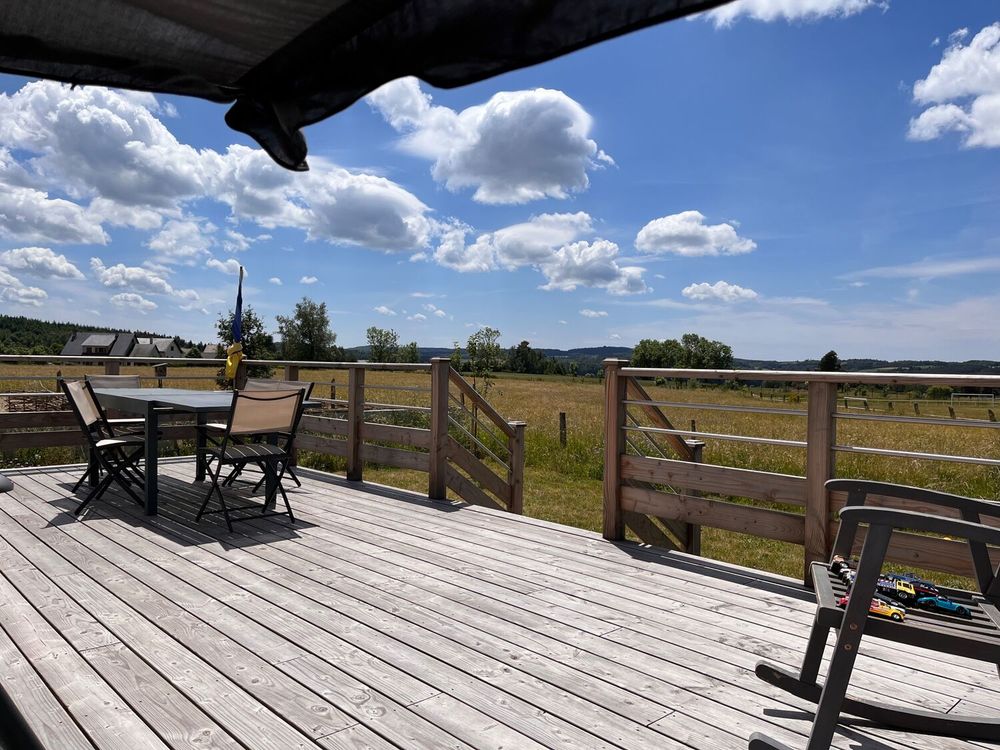 Maison Moderne de 2015 avec Terrasse en Bois