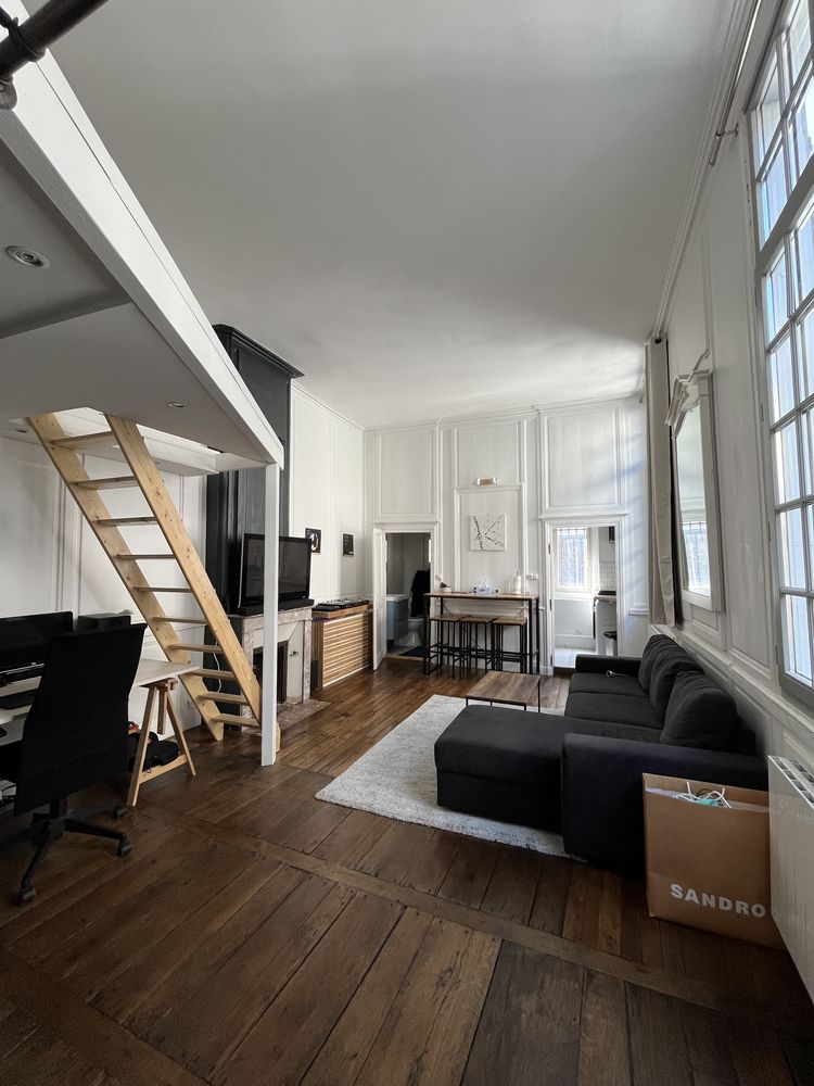 Studio rénové 34 m2 hyper centre